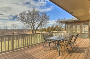 Milford Lake Vacation Rental Walk to Beach!